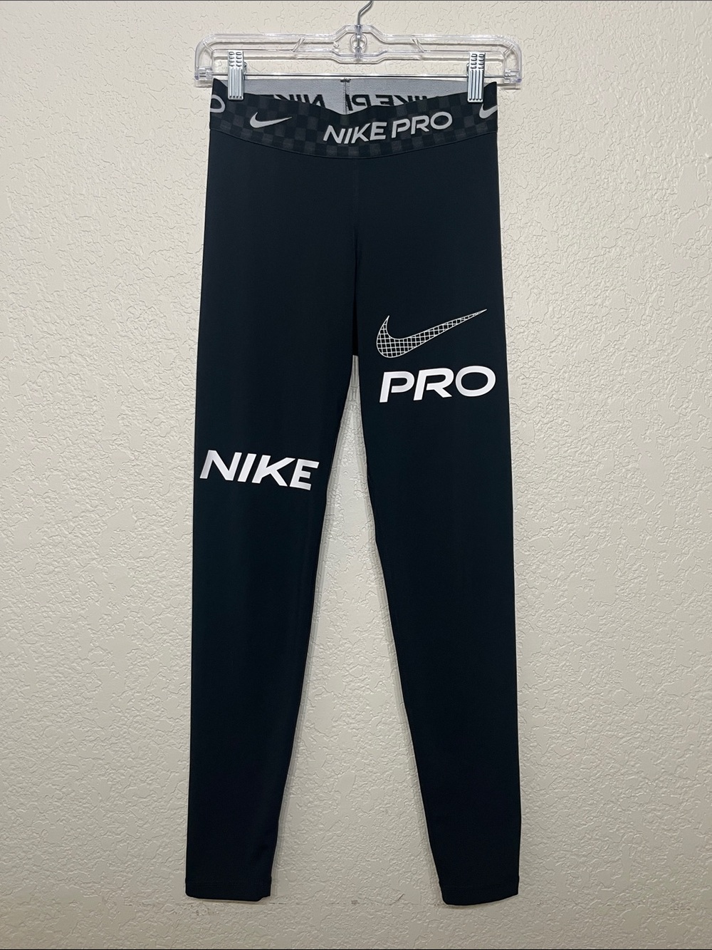 Nike Women’s Small DRI-FIT Black Athletic Nike PRO Leggings
